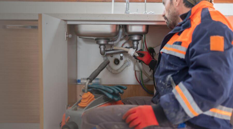 Professional tankless water heater installation services in Clinton, OK